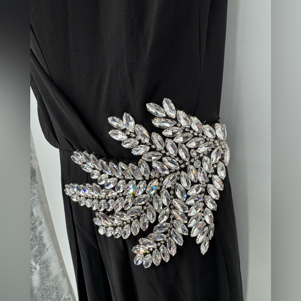 NWOT Elegant Black Evening Gown Rhinestones Cape Sleeves Size Small - Picture 12 of 17